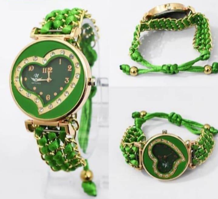 Stylish Woman's Quartz Heart Watch