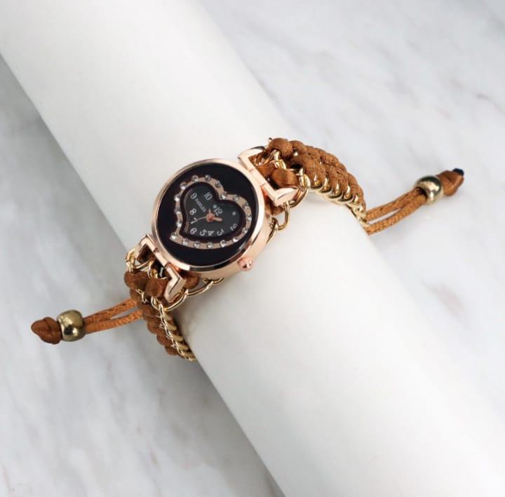 Stylish Woman's Quartz Heart Watch