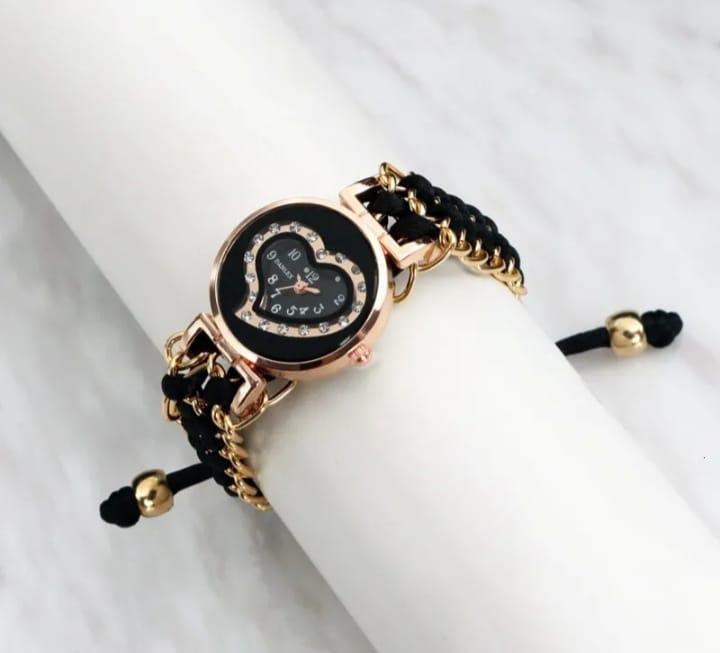 Stylish Woman's Quartz Heart Watch